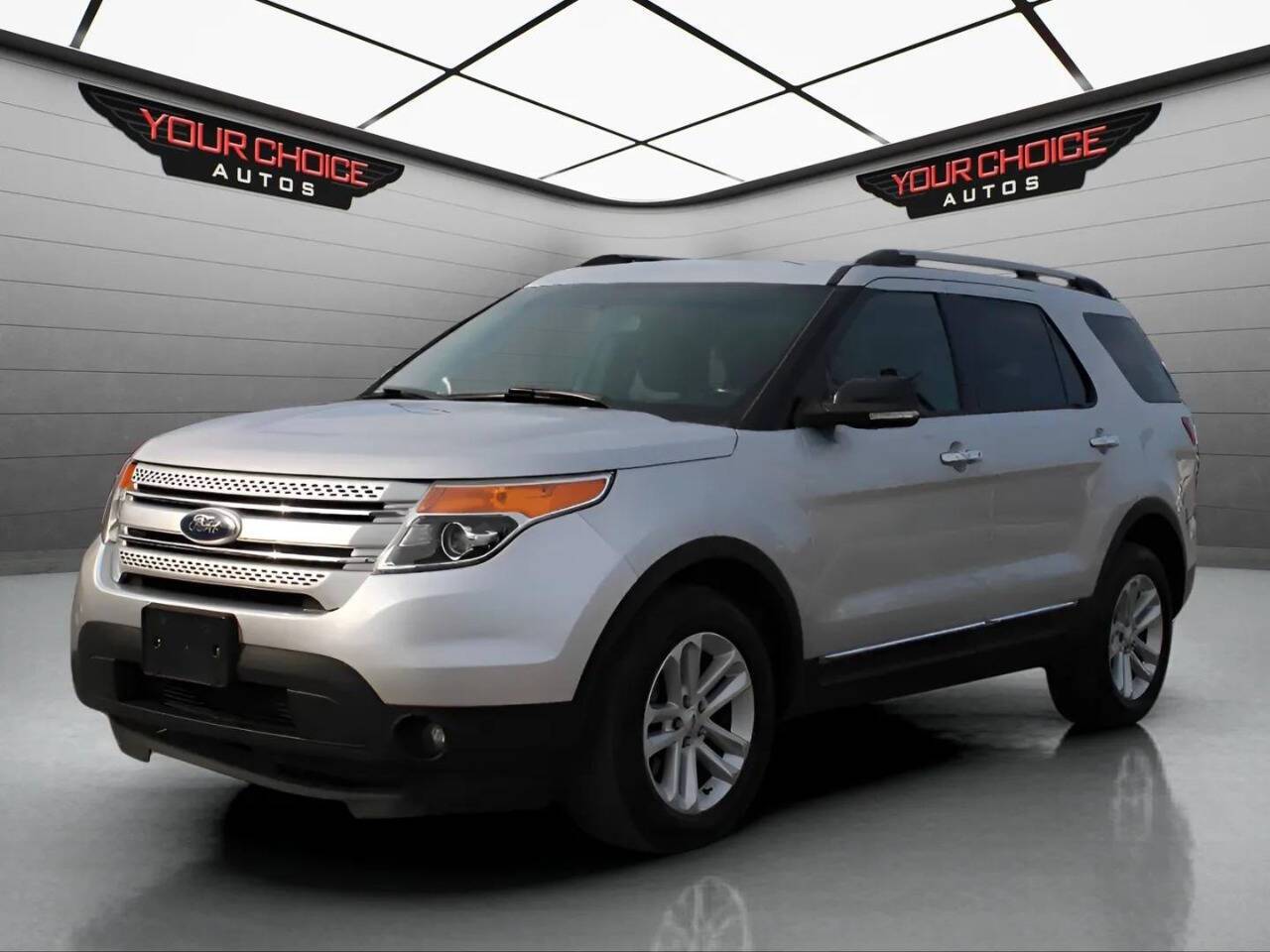 2014 Ford Explorer XLT — SUV — 179,294 mi — Waukegan, IL