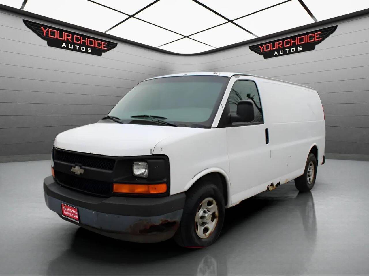 2004 Chevrolet Express Cargo Van Base — Cargo Van — 127,350 mi — Waukegan, IL