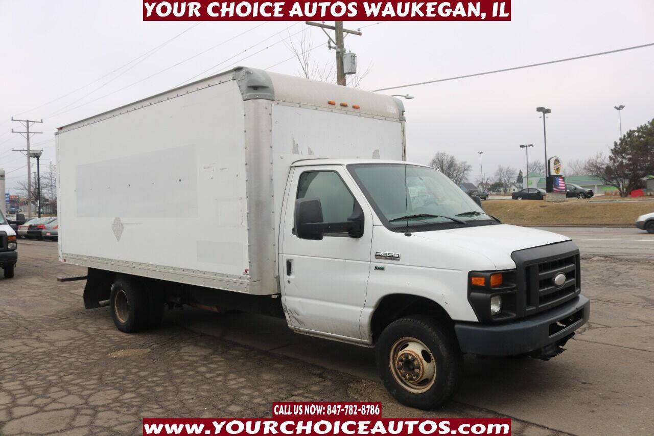2014 Ford Econoline Commercial Cutaway E-350 — Chassis Cab Truck — 145,877 mi — Waukegan, IL