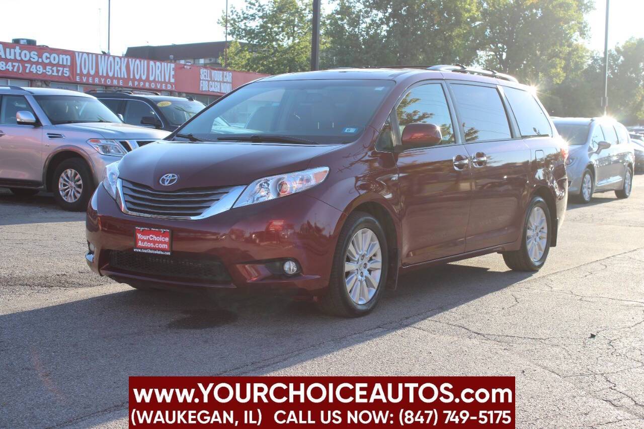 2016 Toyota Sienna XLE — Minivan — 144,598 mi — Waukegan, IL
