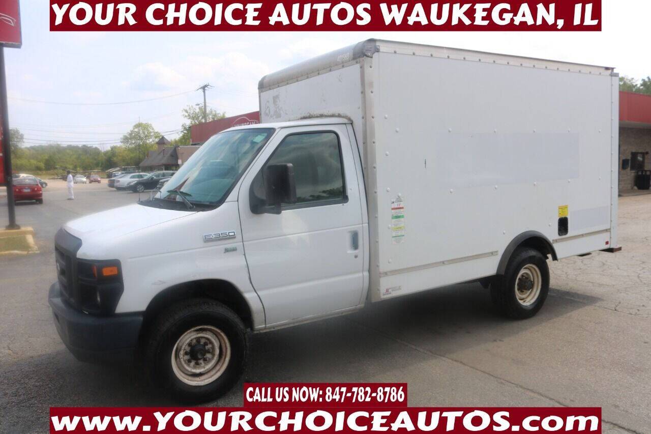 2014 Ford Econoline Commercial Cutaway E-350 — Chassis Cab Truck — 176,228 mi — Waukegan, IL