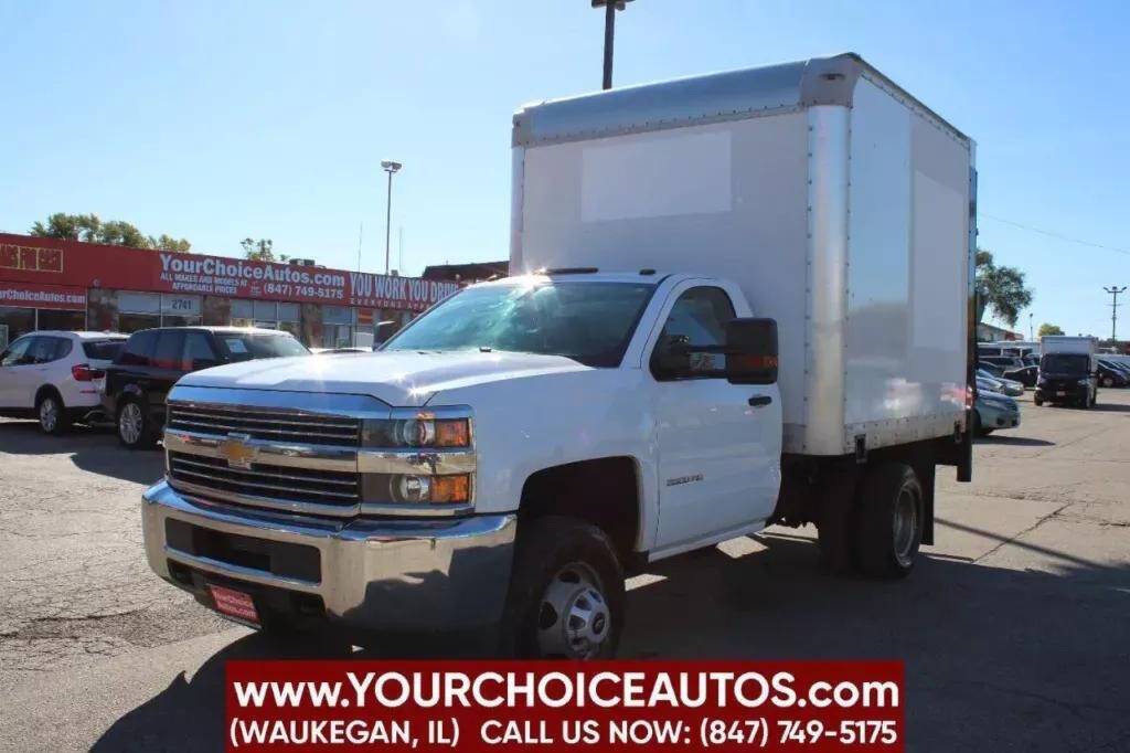 2018 Chevrolet Silverado 3500HD Chassis Cab WT — Chassis Cab Truck — 156,685 mi — Waukegan, IL