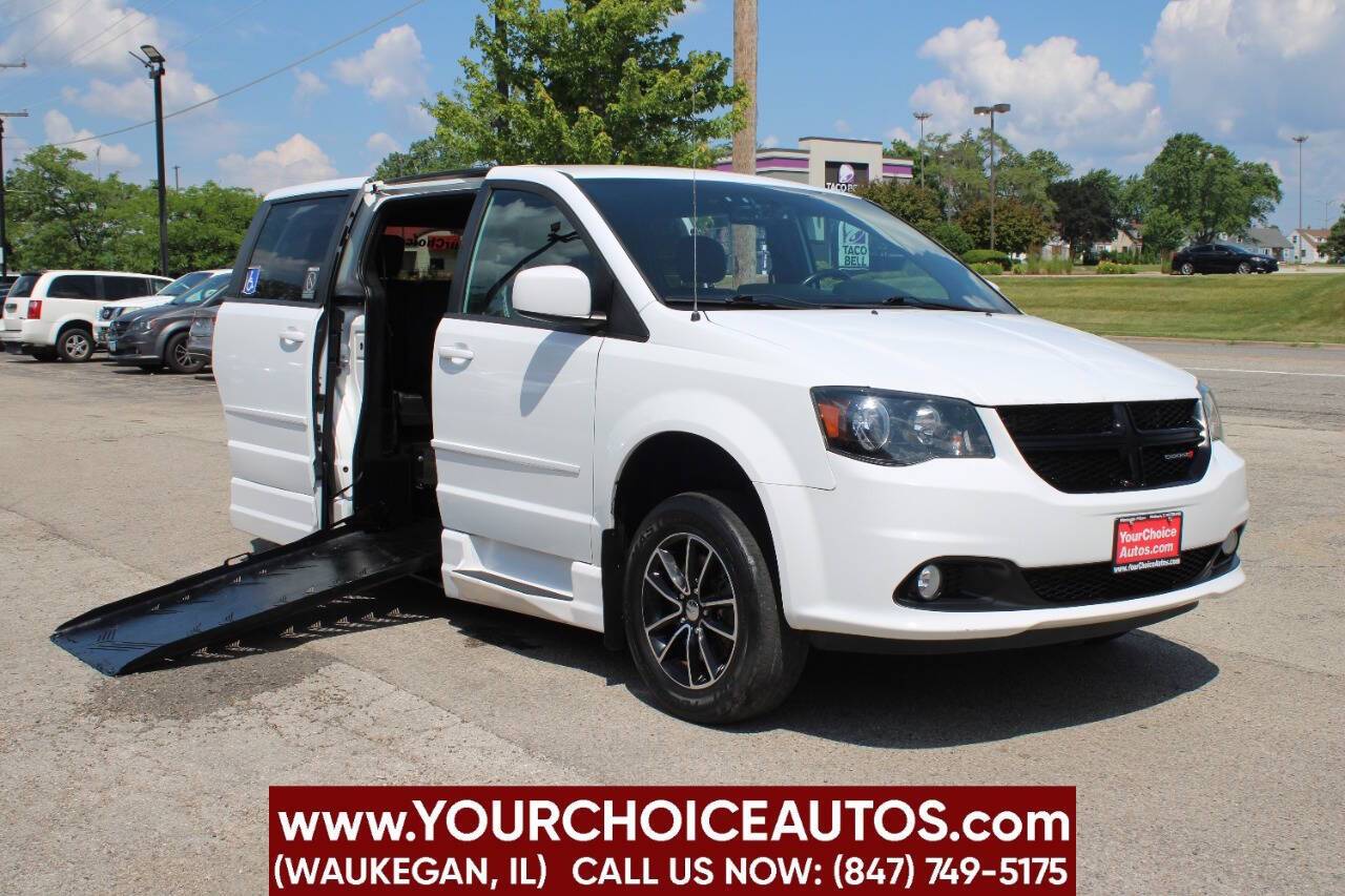 2016 Dodge Grand Caravan SXT Plus — Minivan — 80,065 mi — Waukegan, IL