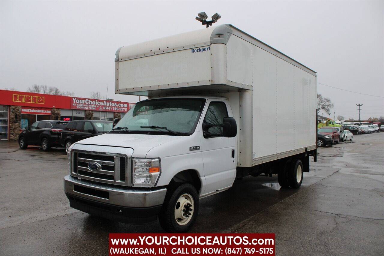 2021 Ford E-Series Cutaway Base — Chassis Cab Truck — 141,516 mi — Waukegan, IL