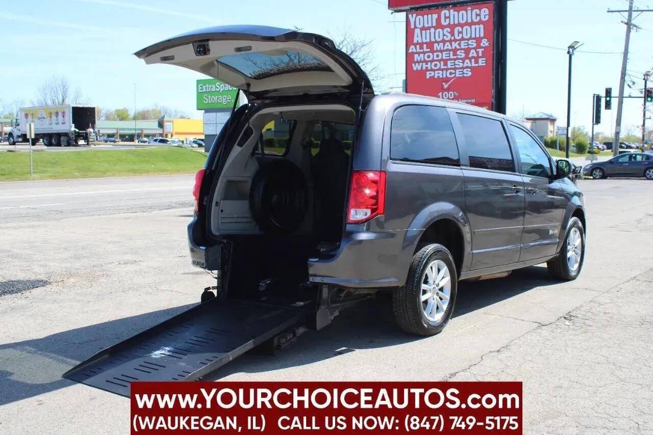 2015 Dodge Grand Caravan SXT — Minivan — 85,790 mi — Waukegan, IL