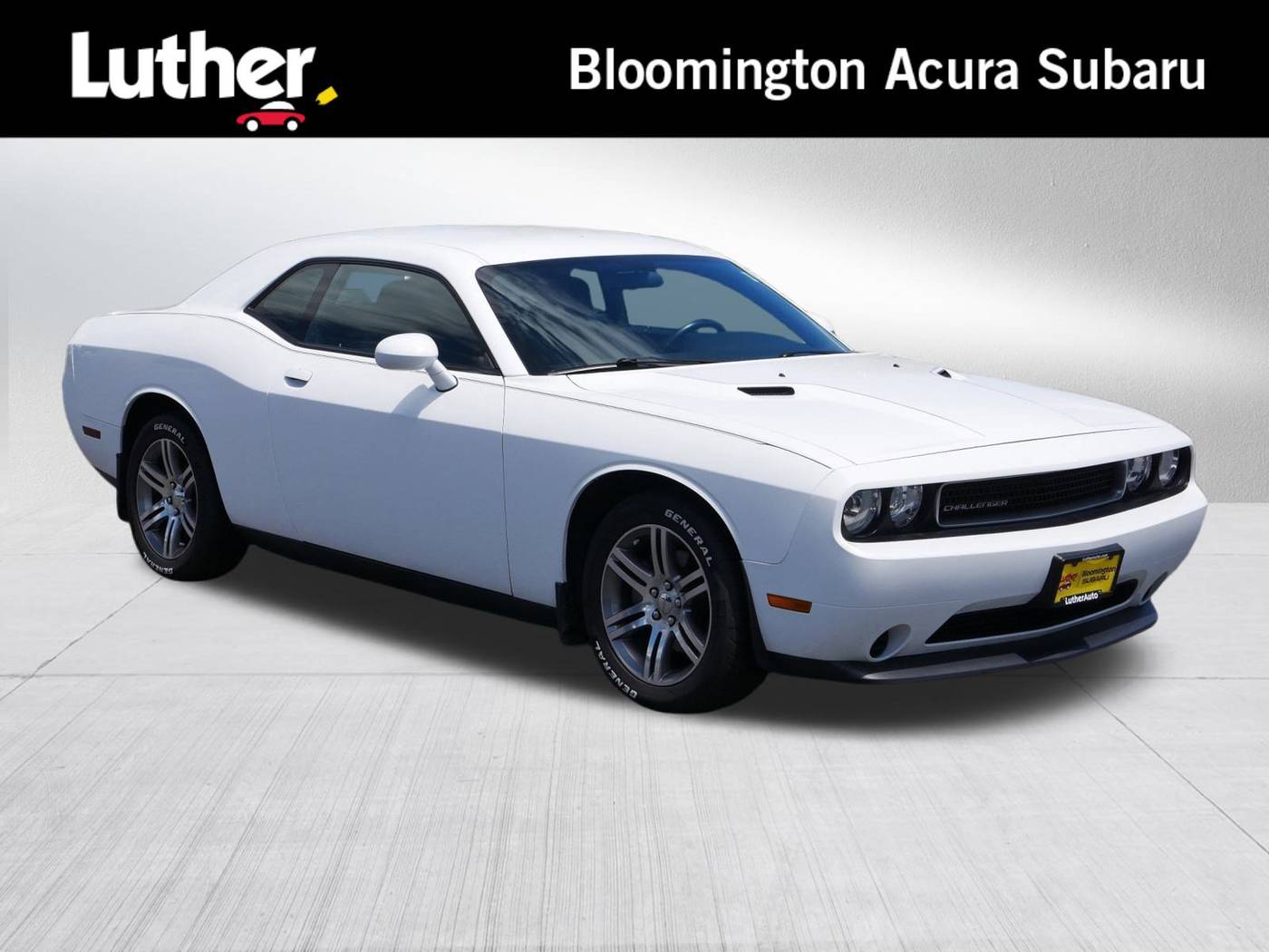 2013 Dodge Challenger SXT — Coupe — 113,578 mi — Bloomington, MN