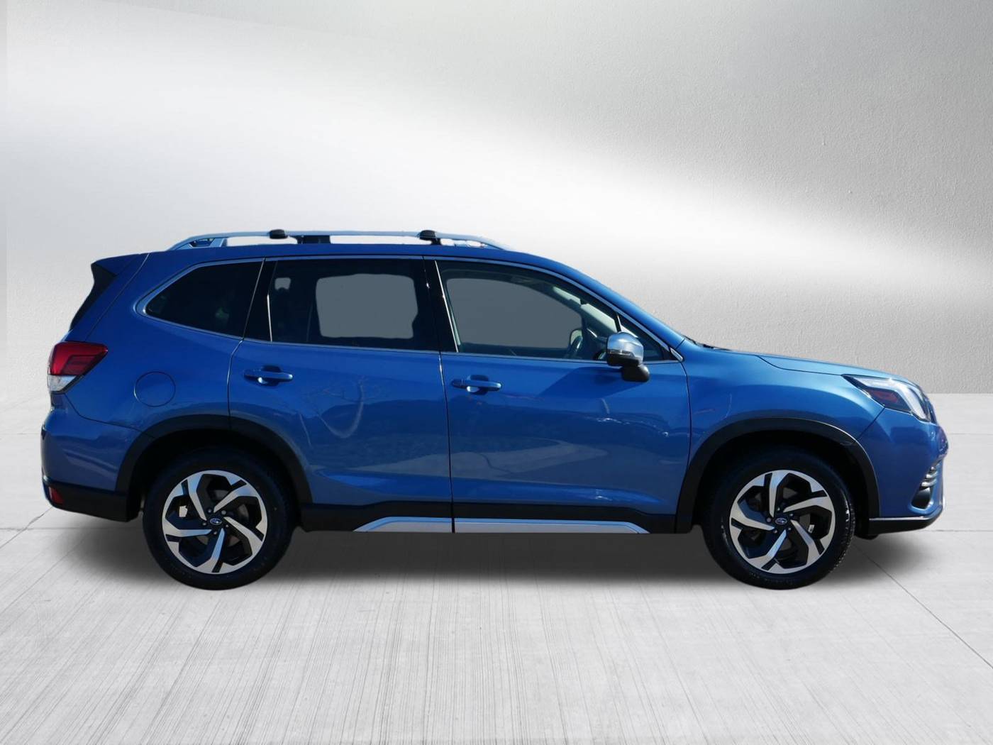2023 Subaru Forester Touring — SUV — 24,338 mi — Bloomington, MN