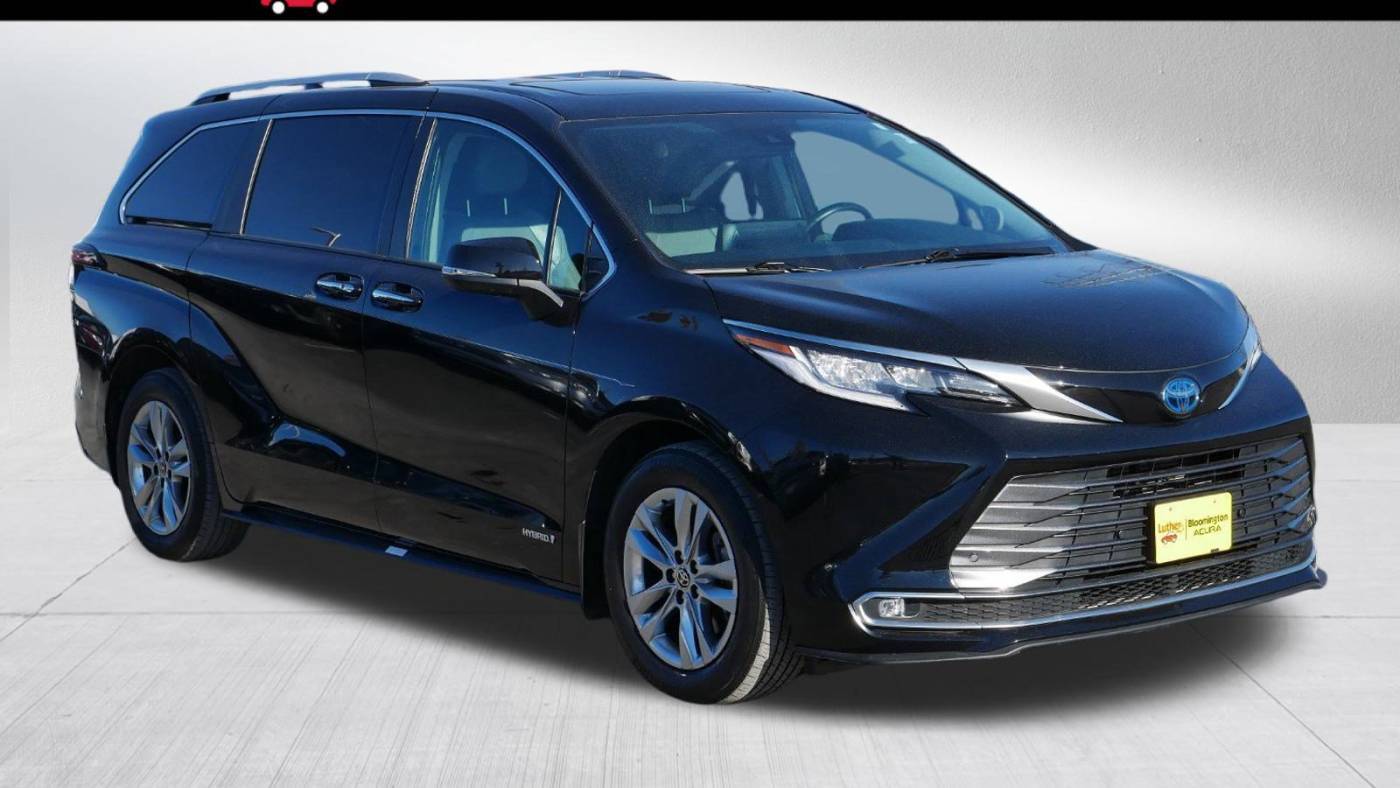2021 Toyota Sienna Limited — Minivan — 24,142 mi — Bloomington, MN