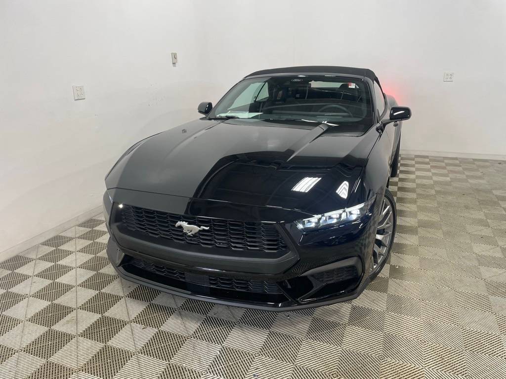 2025 Ford Mustang EcoBoost Premium — Convertible — 1,090 mi — Brook Park, OH