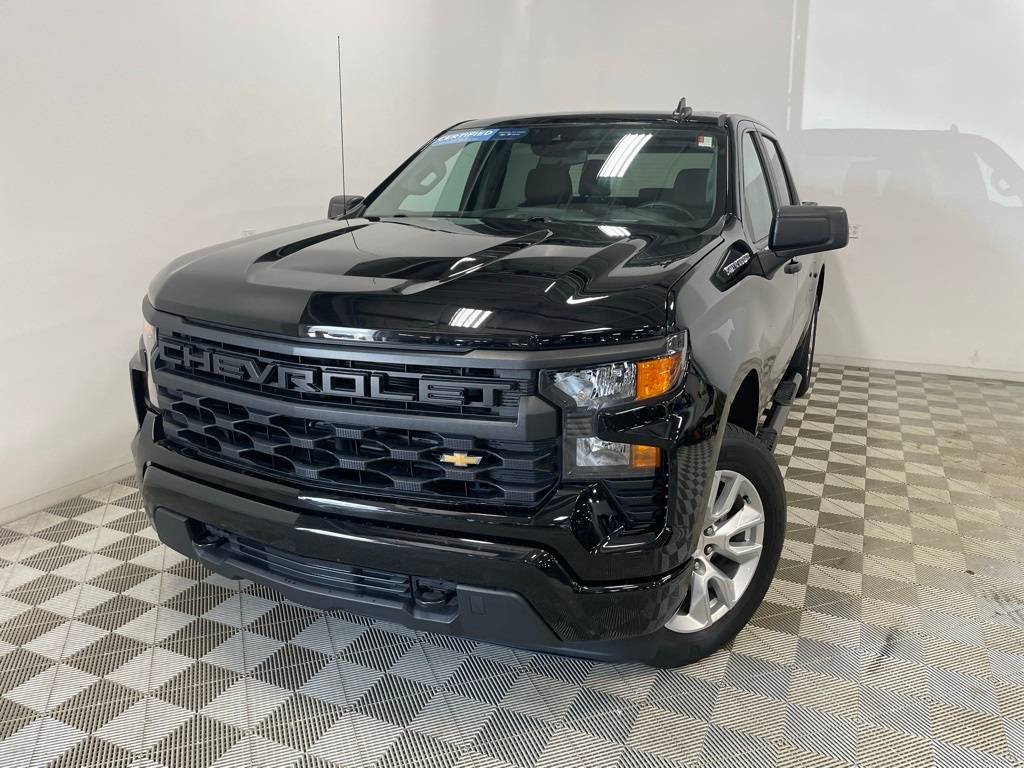 2022 Chevrolet Silverado 1500 Custom — Pickup Truck — 27,572 mi — Brook Park, OH
