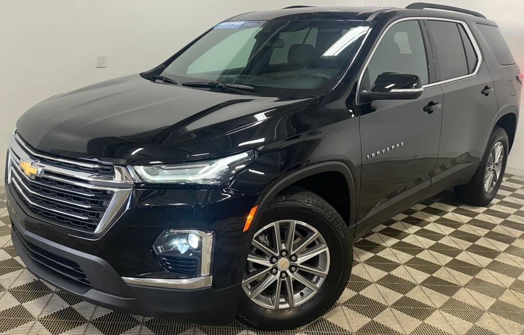 2023 Chevrolet Traverse LT Cloth — SUV — 38,340 mi — Brook Park, OH