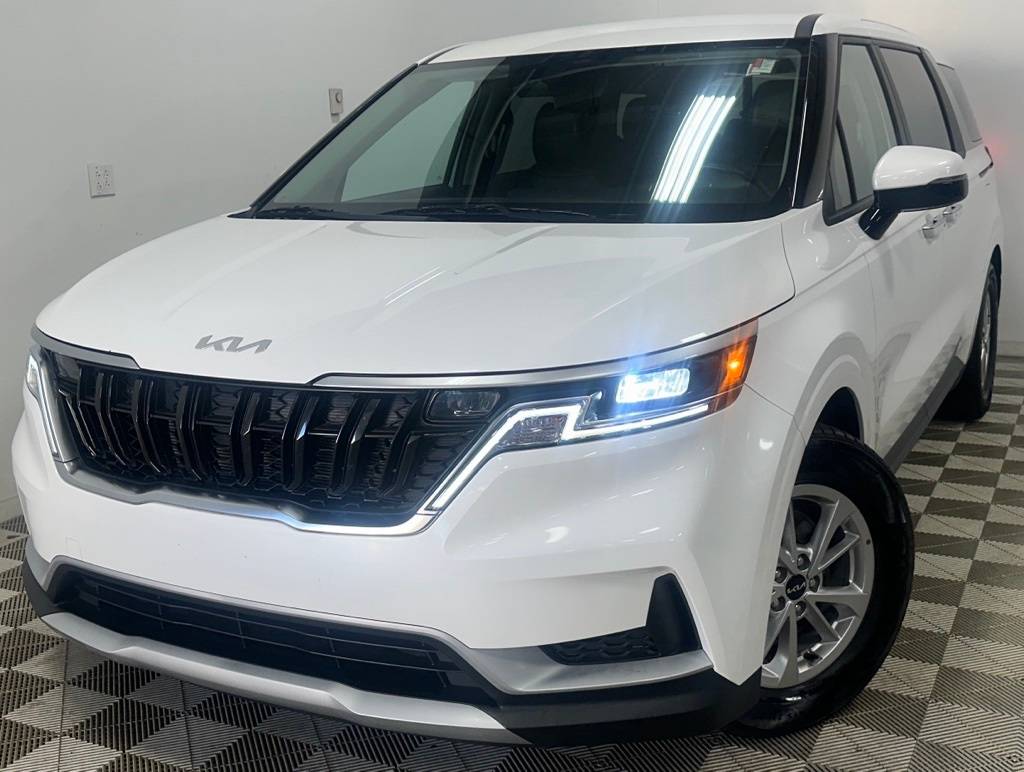 2022 Kia Carnival LXS — Minivan — 38,530 mi — Brook Park, OH