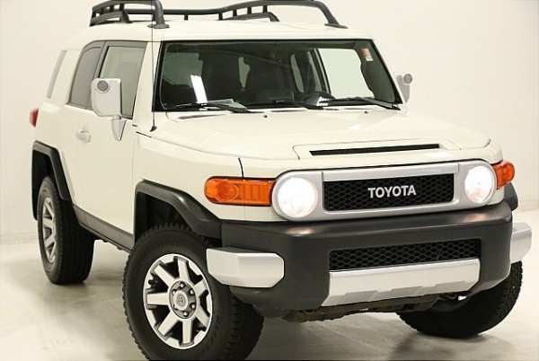 2014 Toyota Fj Cruiser 4wd Automatic For Sale In Brook Park Oh
