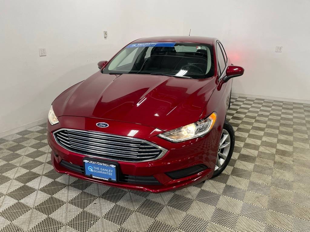 2017 Ford Fusion SE — Sedan — 32,404 mi — Brook Park, OH