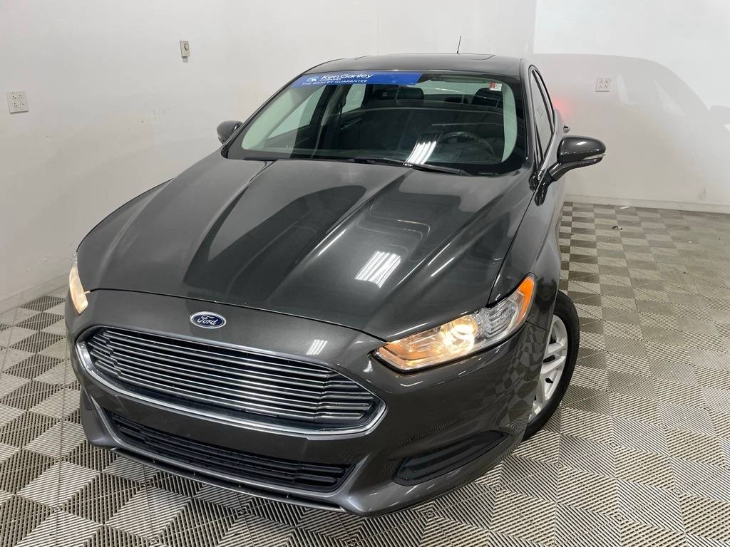 2016 Ford Fusion SE — Sedan — 89,810 mi — Brook Park, OH