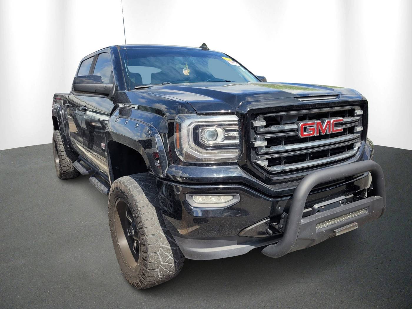 2017 GMC Sierra 1500 SLT — Pickup Truck — 80,095 mi — Lutz, FL