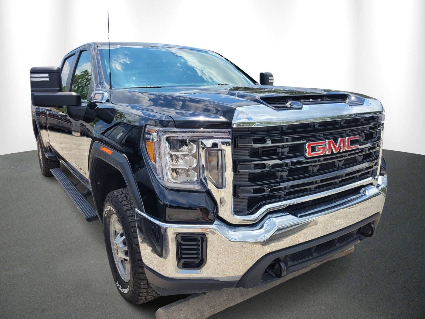 2022 GMC Sierra 2500HD Pro — Pickup Truck — 53,552 mi — Lutz, FL