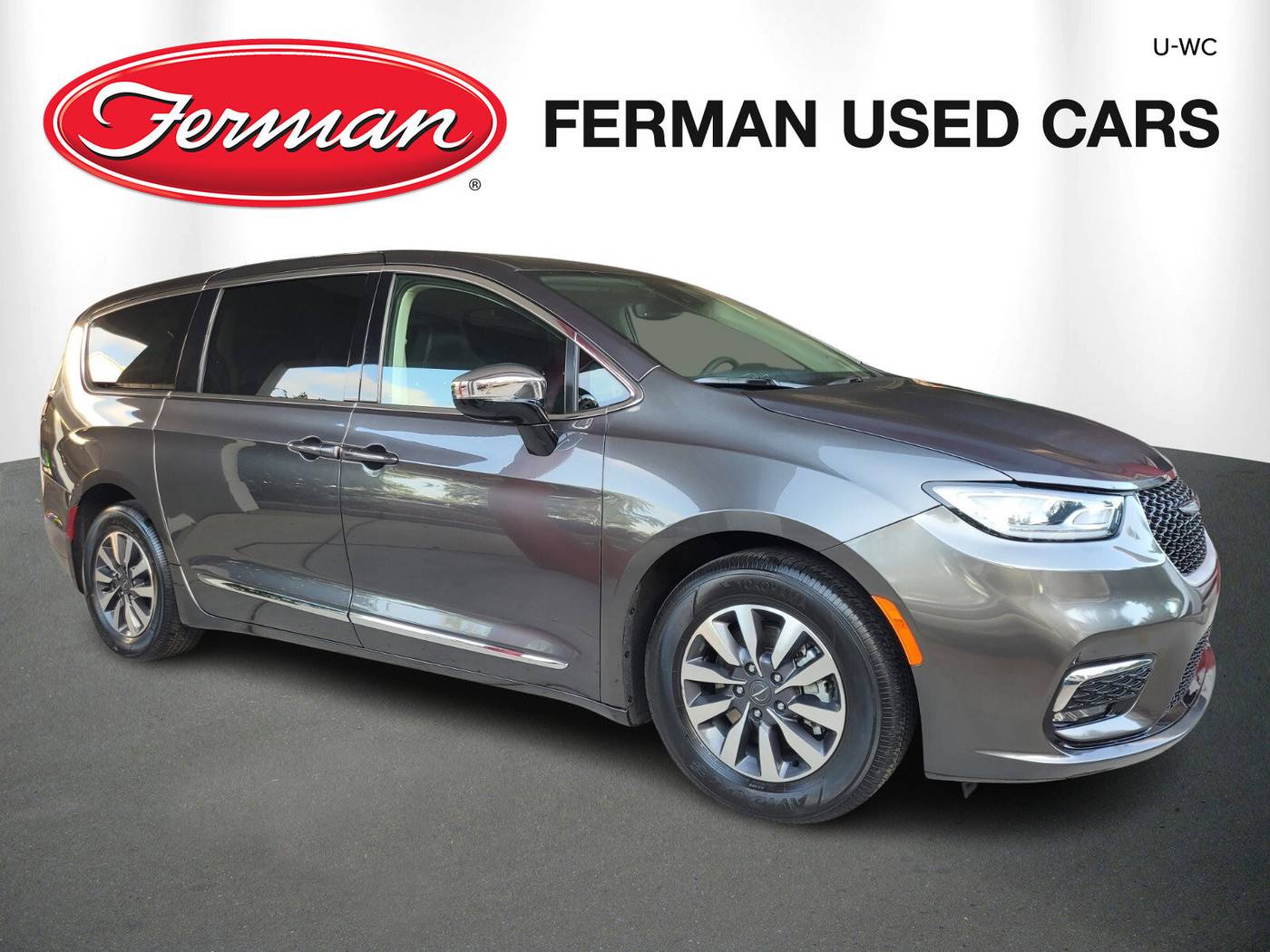 2023 Chrysler Pacifica Hybrid Limited — Minivan — 42,845 mi — Lutz, FL