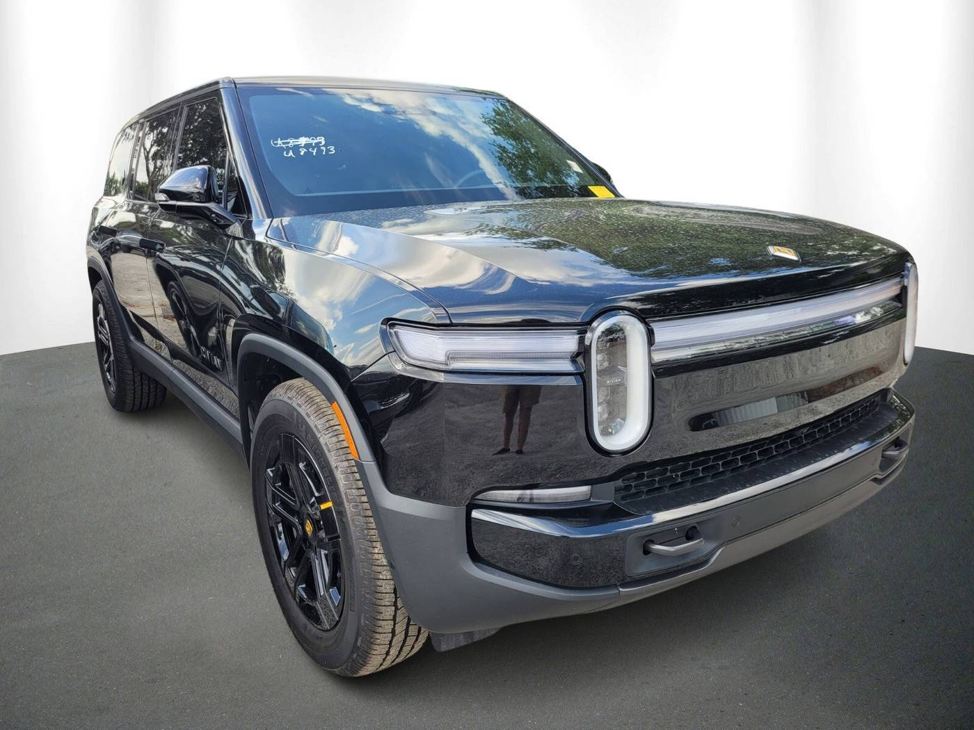 2025 Rivian R1S