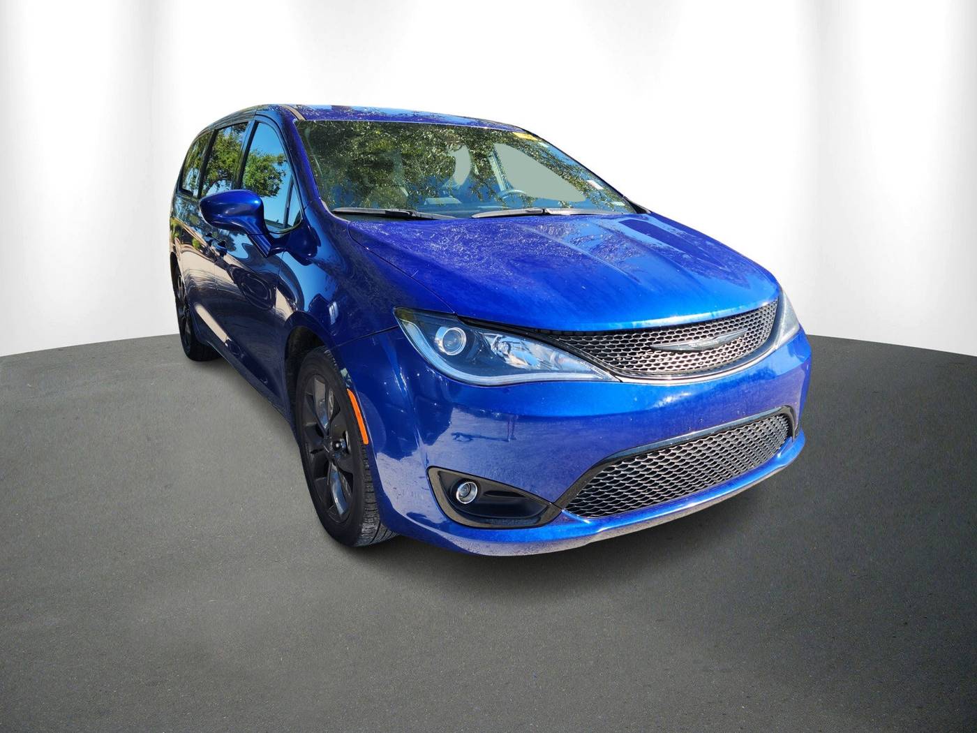 2020 Chrysler Pacifica Touring — Minivan — 64,274 mi — Lutz, FL