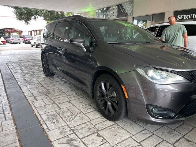 2018 Chrysler Pacifica Limited — Minivan — 80,651 mi — Lutz, FL