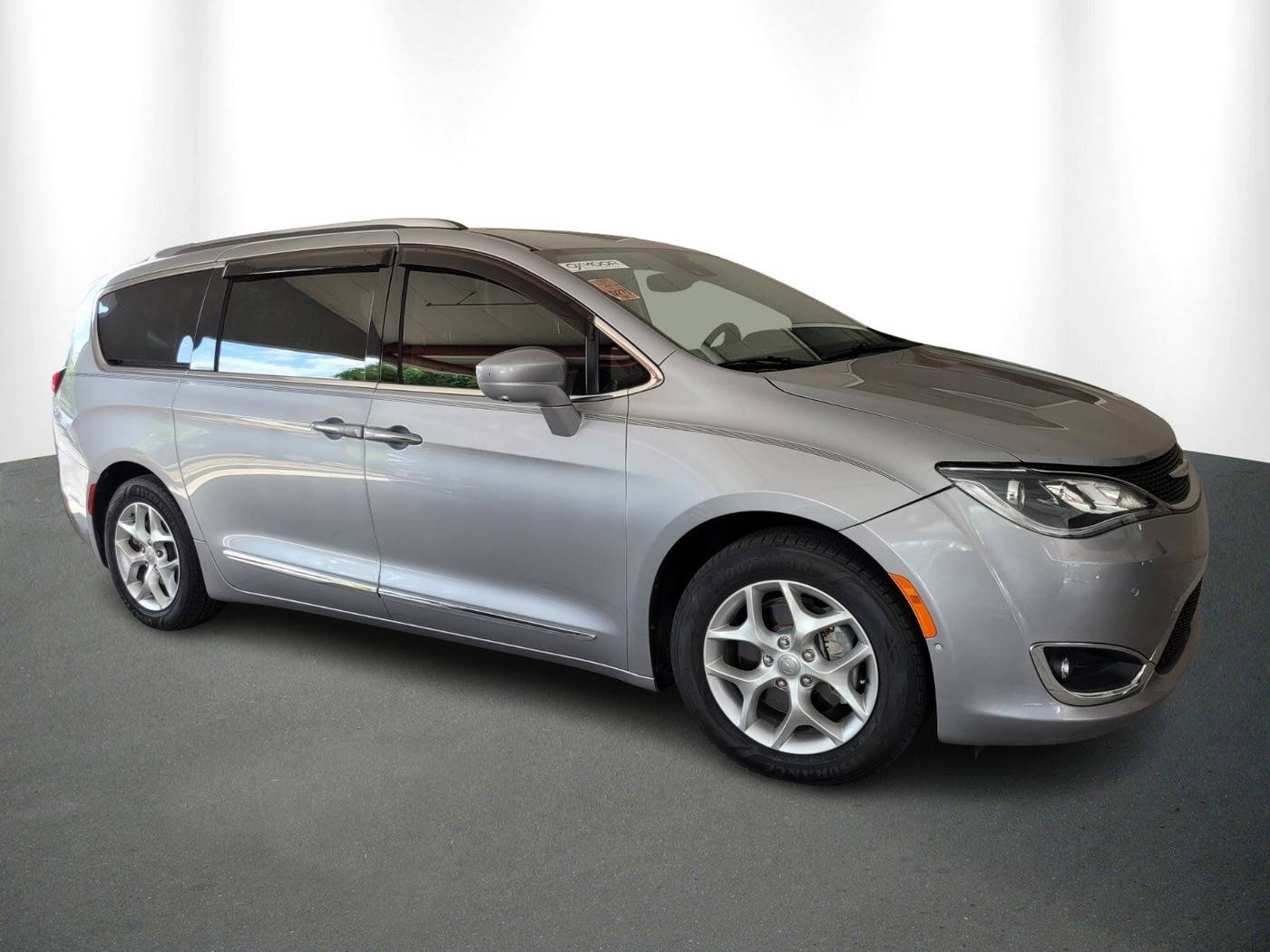 2018 Chrysler Pacifica Touring L — Minivan — 72,774 mi — Lutz, FL