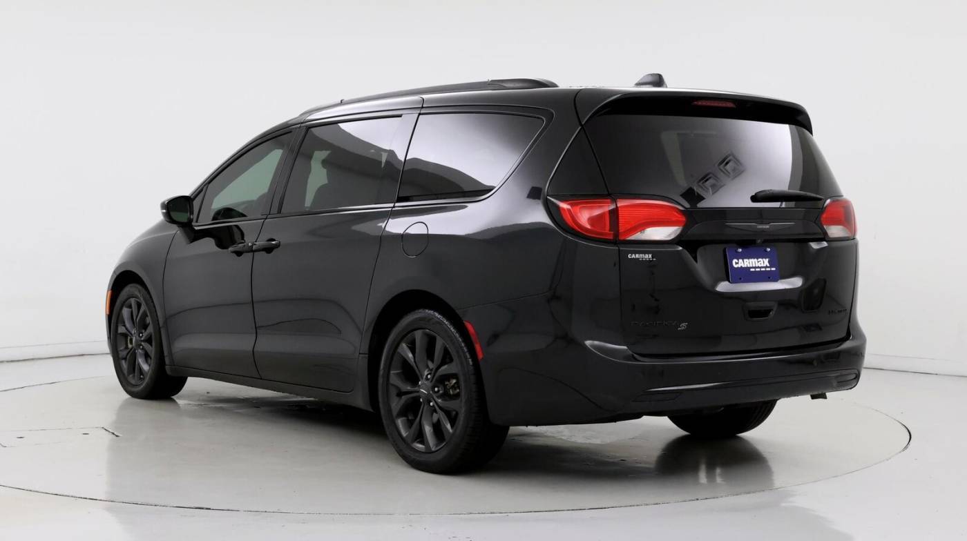 2019 Chrysler Pacifica Limited — Minivan — 58,729 mi — Richmond, TX