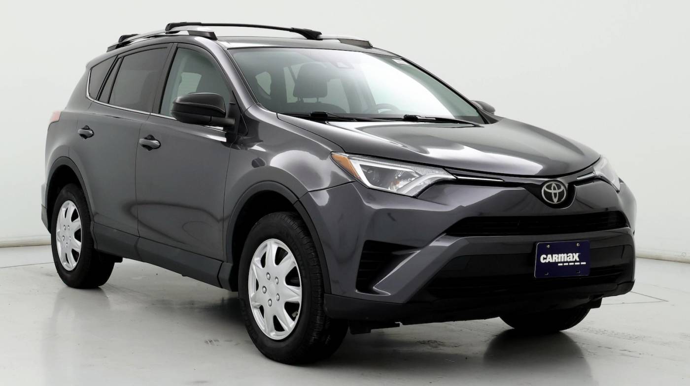 2017 Toyota RAV4 LE — SUV — 111,960 mi — Gaithersburg, MD