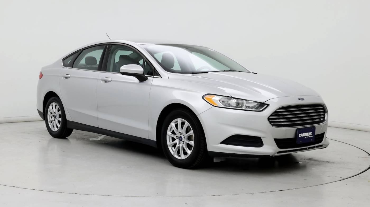 2016 Ford Fusion S — Sedan — 115,945 mi — Gaithersburg, MD