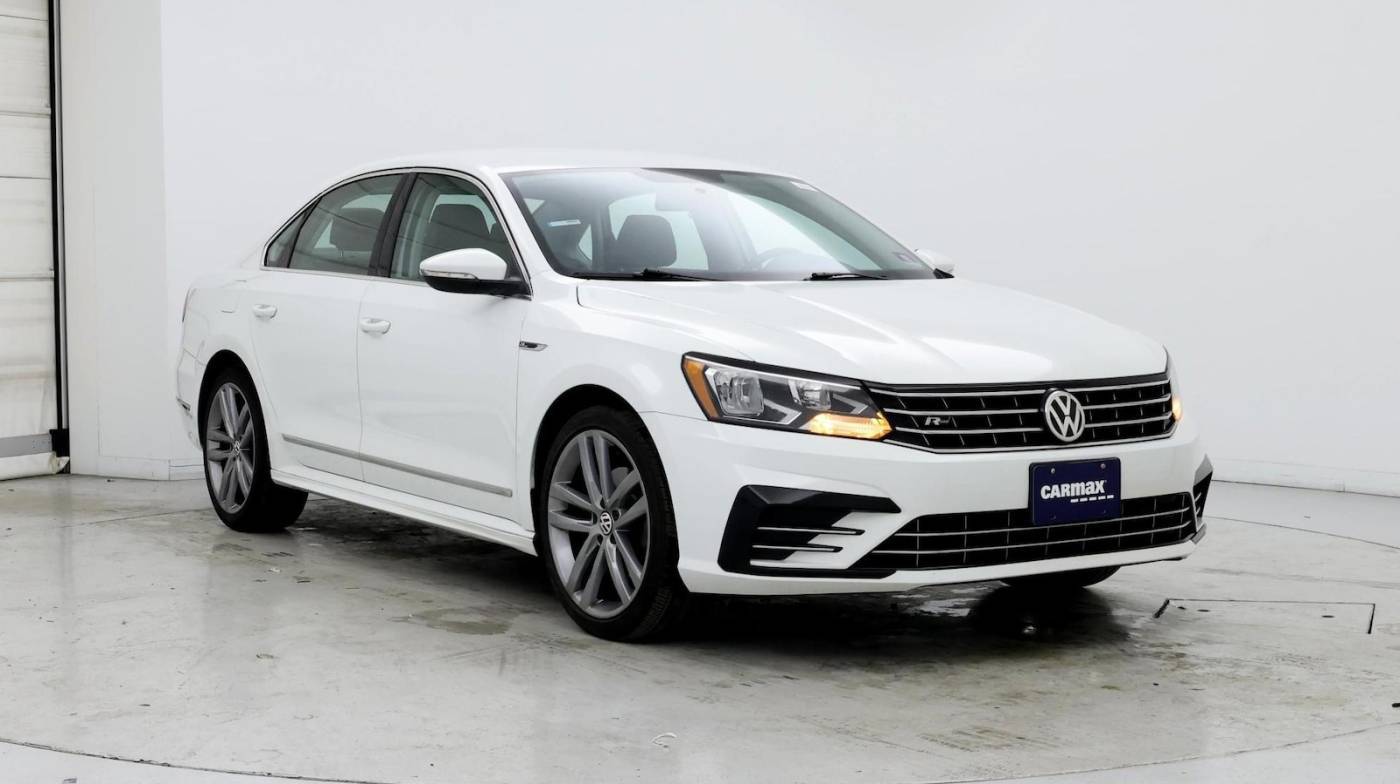 2017 Volkswagen Passat R-Line — Sedan — 71,120 mi — Gaithersburg, MD