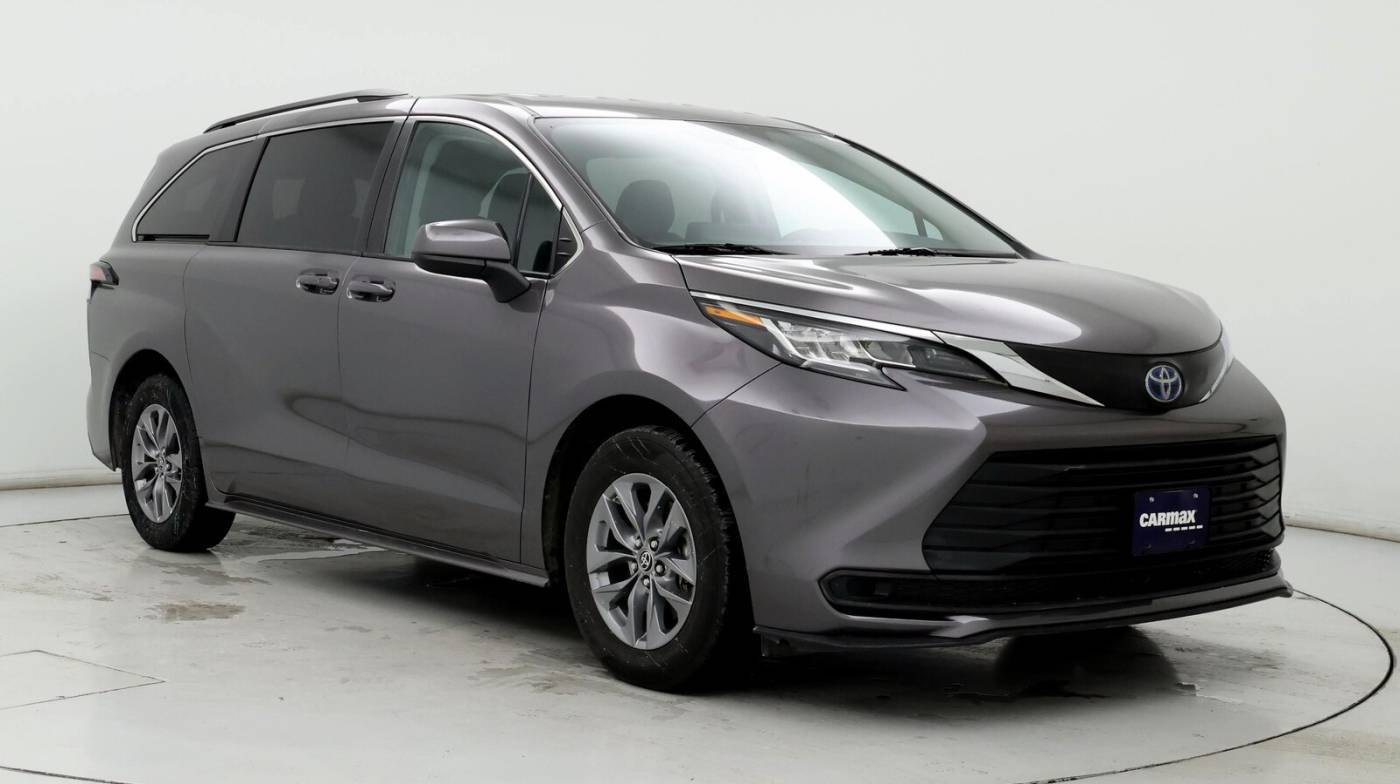 2022 Toyota Sienna LE — Minivan — 19,982 mi — Gaithersburg, MD