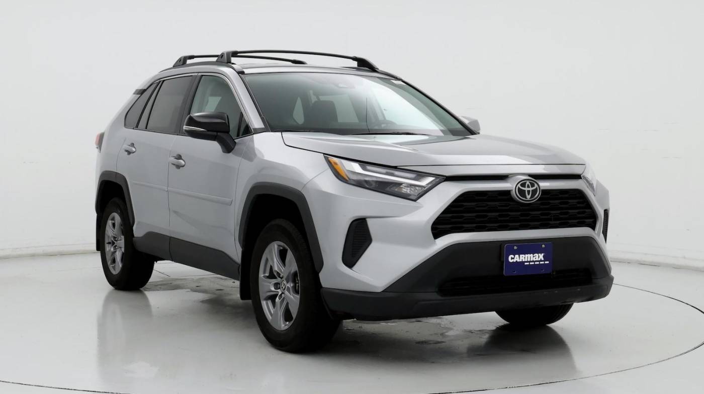 2023 Toyota RAV4 XLE — SUV — 27,591 mi — Maplewood, MN