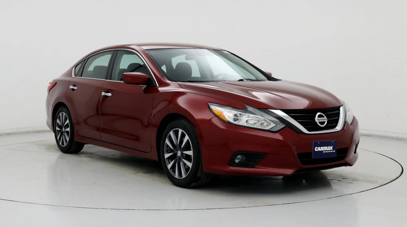 2017 Nissan Altima 2.5 SV — Sedan — 82,166 mi — Maplewood, MN