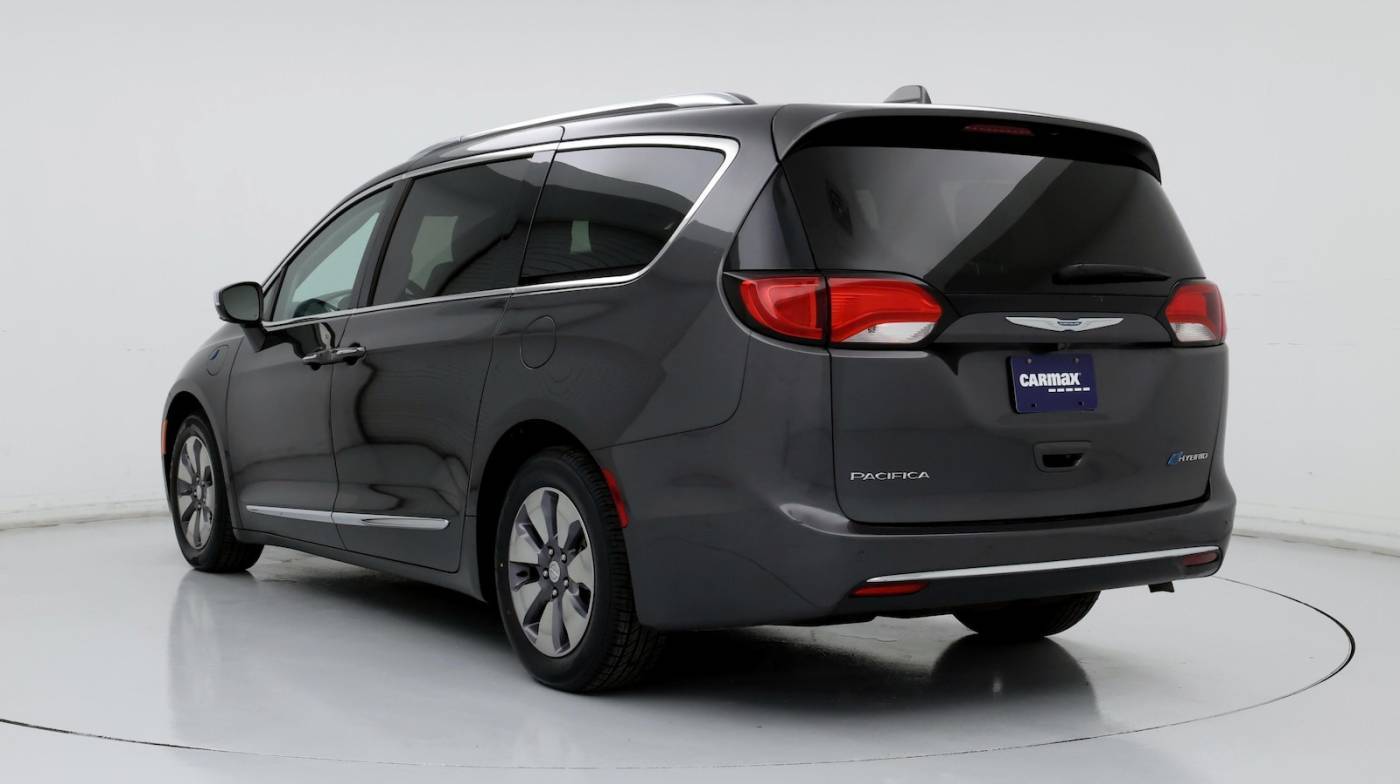 2018 Chrysler Pacifica Hybrid Limited — Minivan — 64,305 mi — Maplewood, MN
