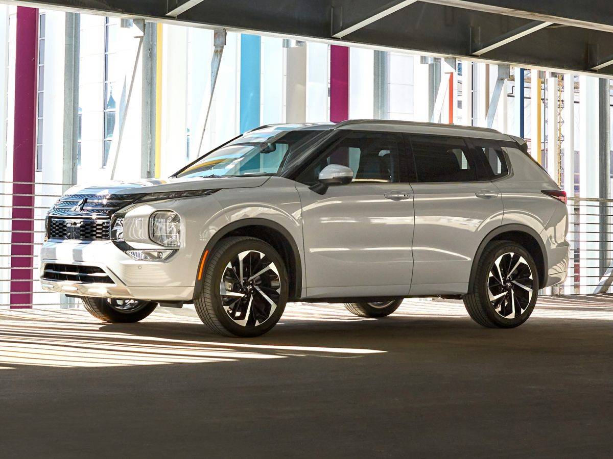 2022 Mitsubishi Outlander SEL — SUV — 30,000 mi — Bronx, NY