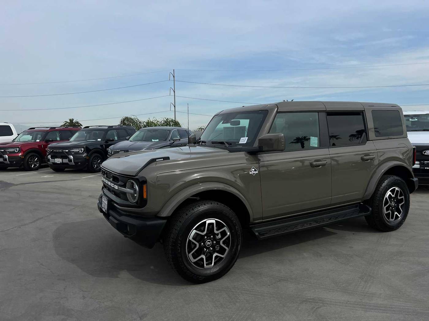 2025 Ford Bronco Outer Banks