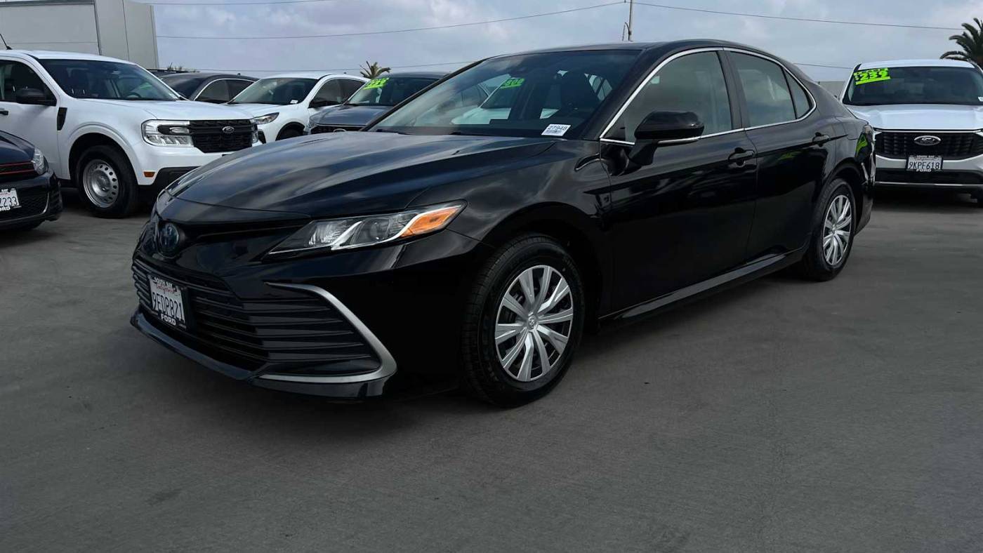 2022 Toyota Camry Hybrid LE — Sedan — 34,299 mi — Hawthorne, CA