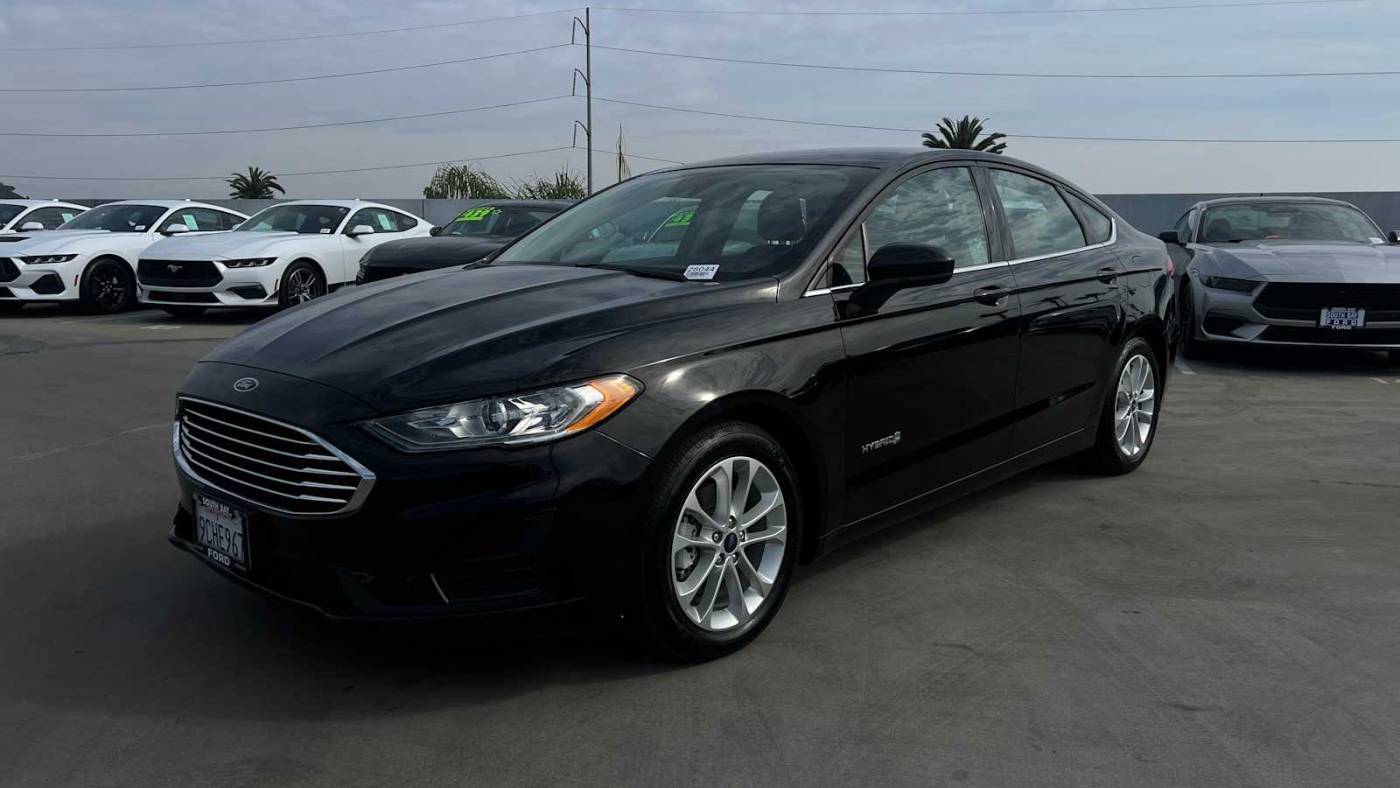2019 Ford Fusion Hybrid SE — Sedan — 63,611 mi — Hawthorne, CA