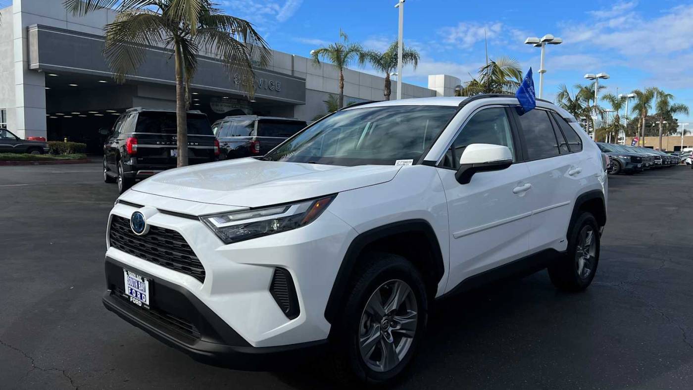 2023 Toyota RAV4 Hybrid LE — SUV — 24,476 mi — Hawthorne, CA