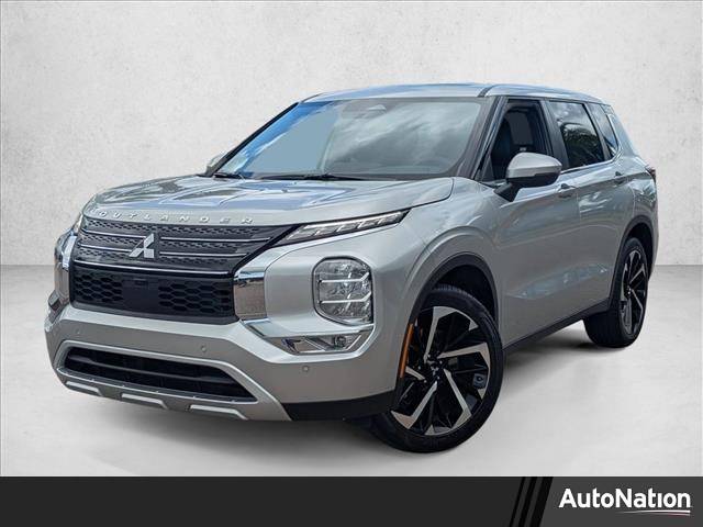 2023 Mitsubishi Outlander SE — SUV — 28,600 mi — Wesley Chapel, FL