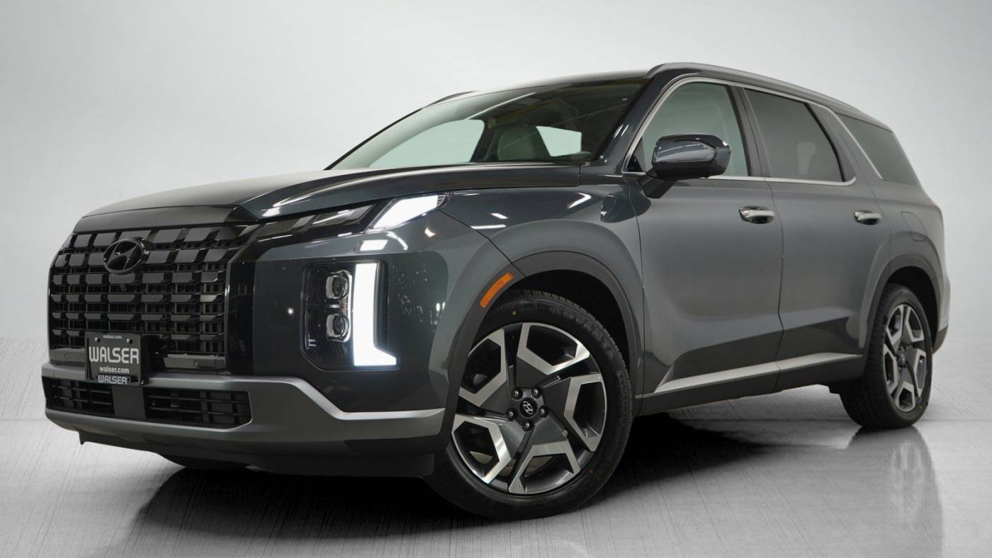 2024 Hyundai Palisade Limited — SUV — 23,404 mi — Brooklyn Park, MN