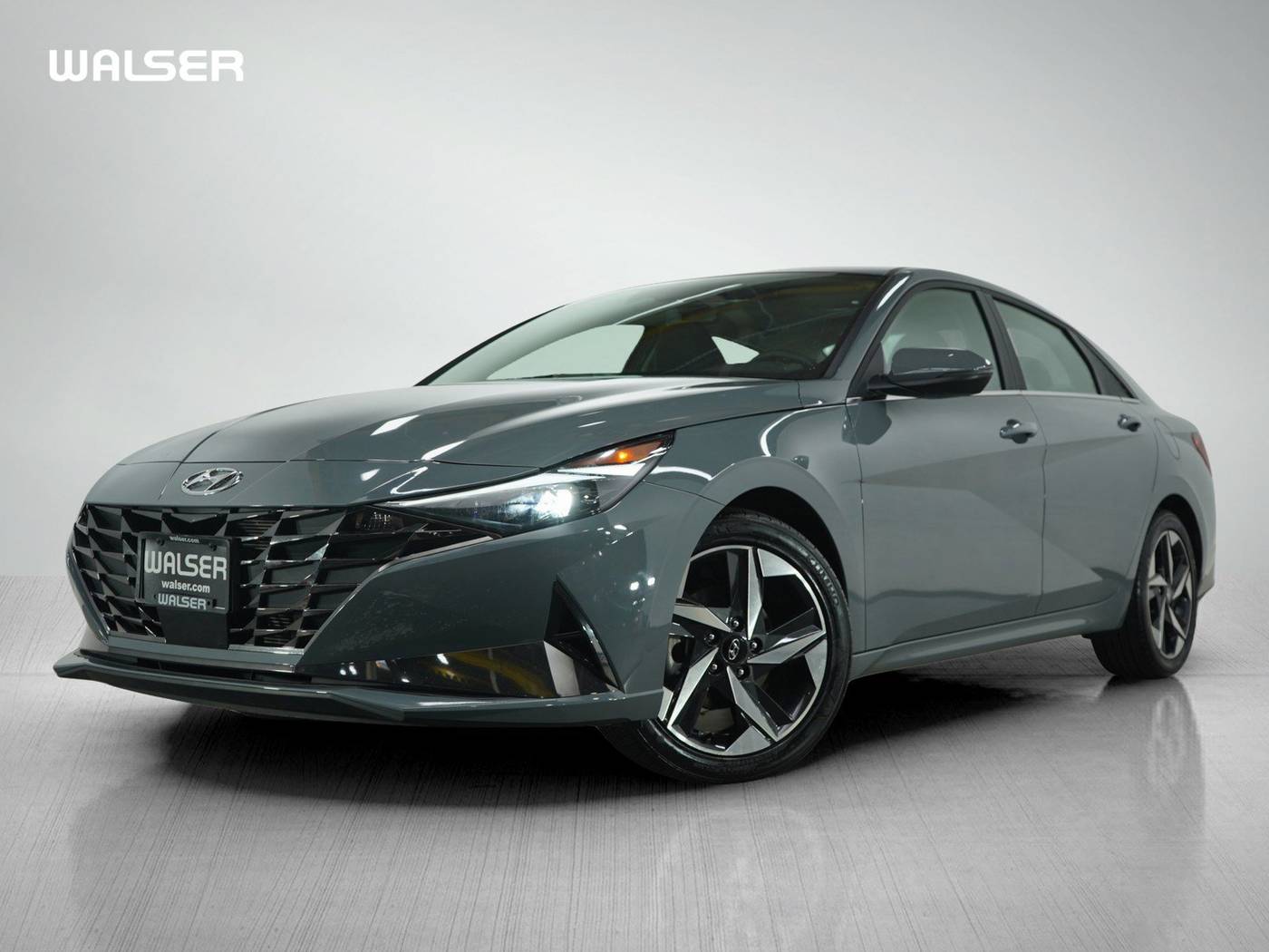 2022 Hyundai Elantra Limited — Sedan — 21,653 mi — Brooklyn Park, MN