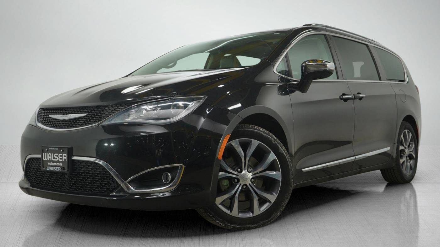 2017 Chrysler Pacifica Limited — Minivan — 81,623 mi — Brooklyn Park, MN