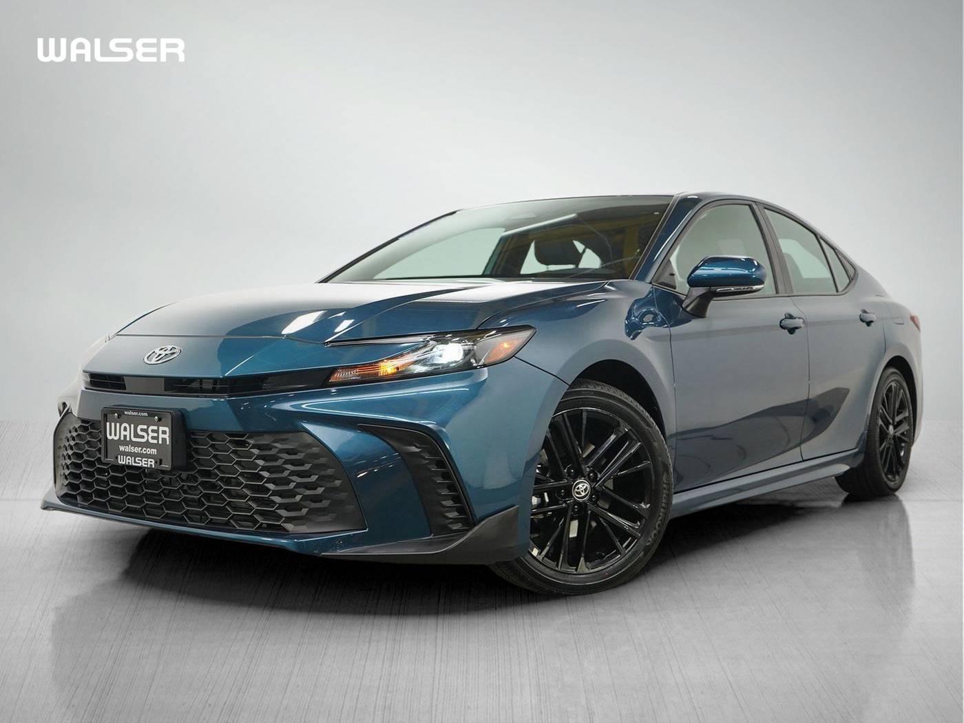 2025 Toyota Camry Hybrid SE — Sedan — 7,444 mi — Brooklyn Park, MN