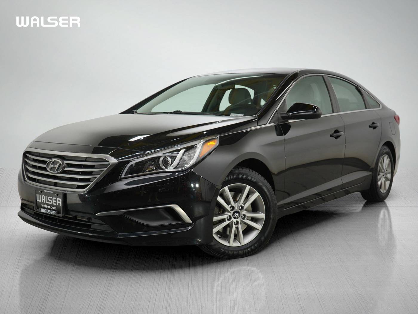 2017 Hyundai Sonata SE — Sedan — 72,634 mi — Brooklyn Park, MN
