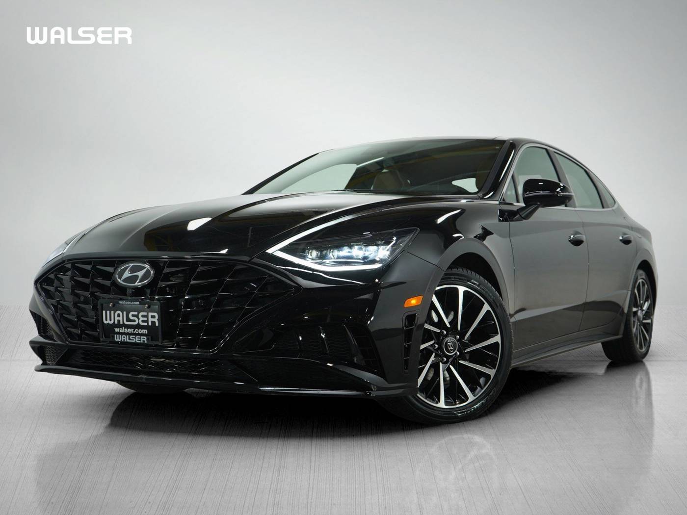 2021 Hyundai Sonata Limited — Sedan — 13,327 mi — Brooklyn Park, MN