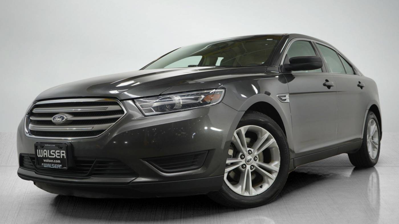 2015 Ford Taurus SE — Sedan — 137,271 mi — Brooklyn Park, MN