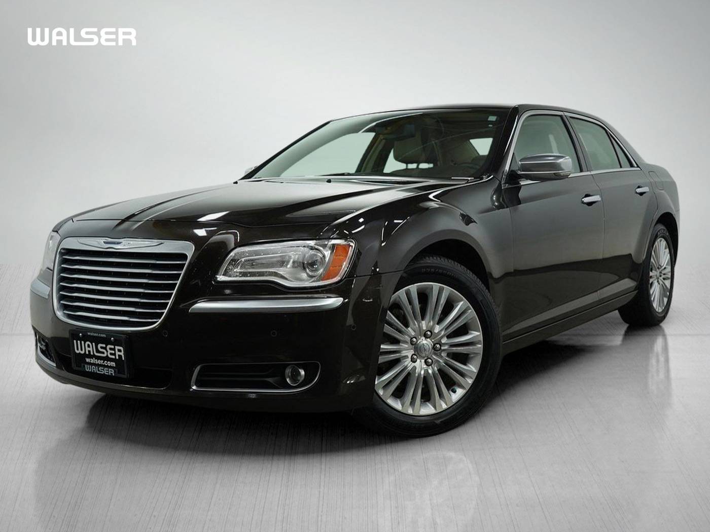 2013 Chrysler 300 Luxury Series — Sedan — 122,143 mi — Brooklyn Park, MN