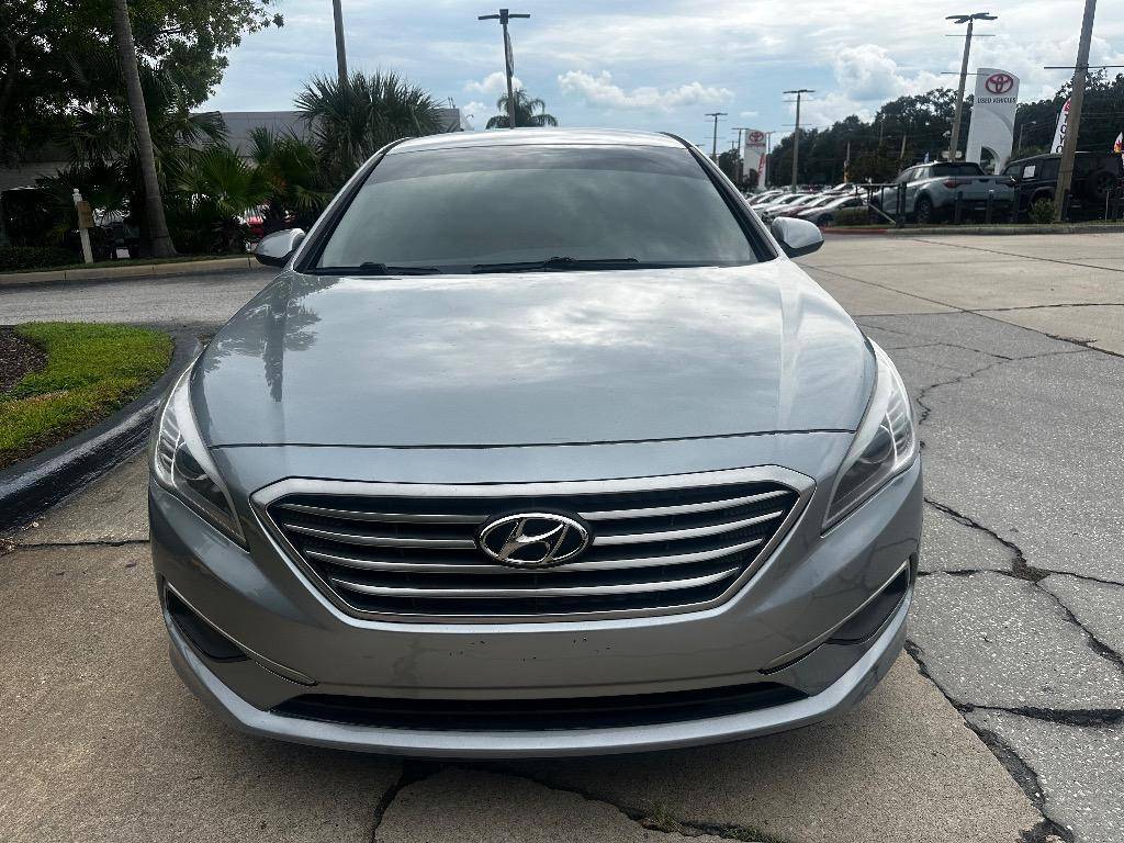 2016 Hyundai Sonata SE — Sedan — 129,147 mi — Tampa, FL