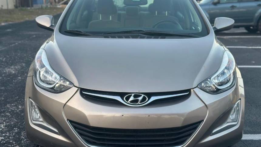 2015 Hyundai Elantra SE — Sedan — 161,819 mi — Tampa, FL